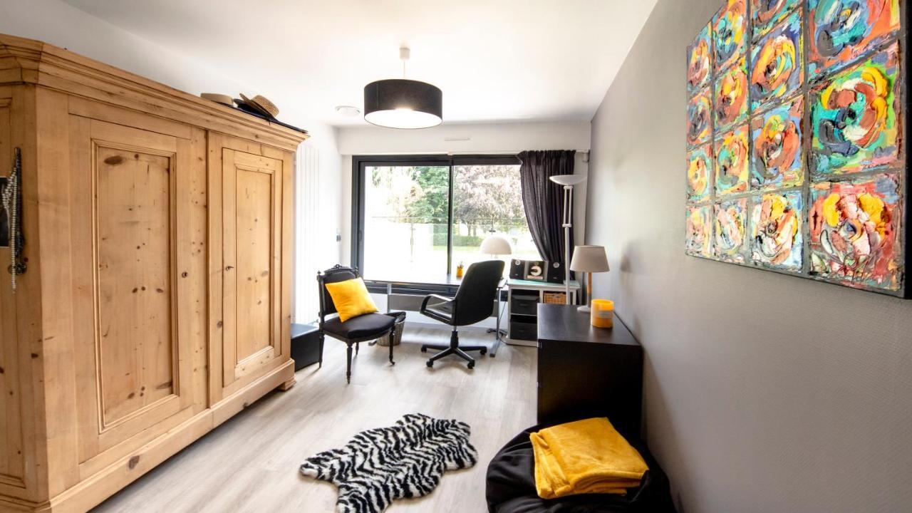 ルマン Le Champ Du Renne Bed & Breakfast エクステリア 写真