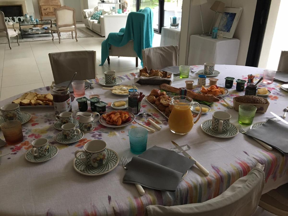 ルマン Le Champ Du Renne Bed & Breakfast エクステリア 写真