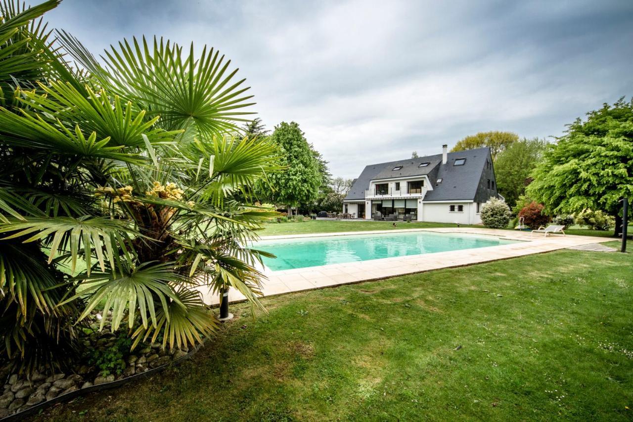 ルマン Le Champ Du Renne Bed & Breakfast エクステリア 写真
