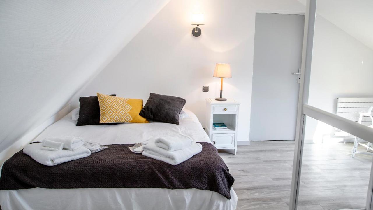 ルマン Le Champ Du Renne Bed & Breakfast エクステリア 写真